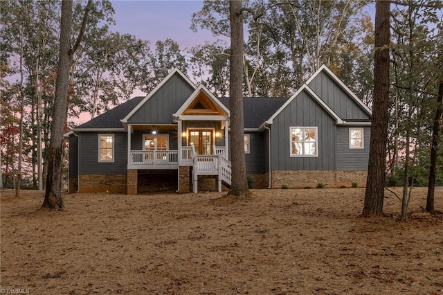 craftsman inspired home featuring a porch