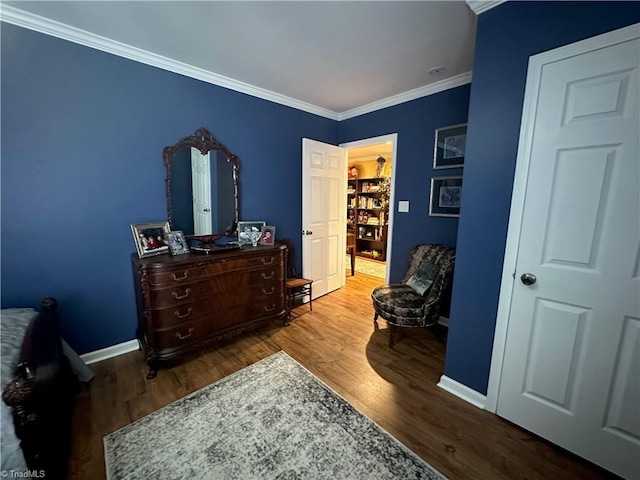5244 Old Plantation Cir, Winston-Salem, NC 27104 - bedroom featuring wood finished floors, ornamental molding, and baseboards