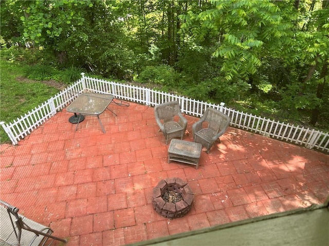 209 Cedar Ln, North Wilkesboro, NC 28659 - view of patio featuring fence