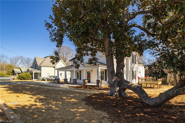 view of front of property with covered porch