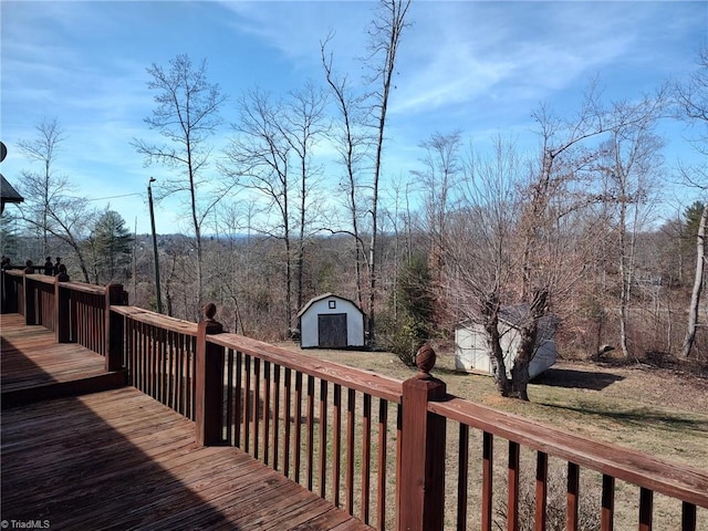 210 Grinton Ave, Wilkesboro, NC 28697 - deck with a yard
