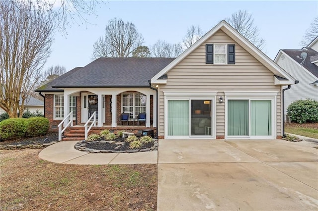 view of front of property with a porch