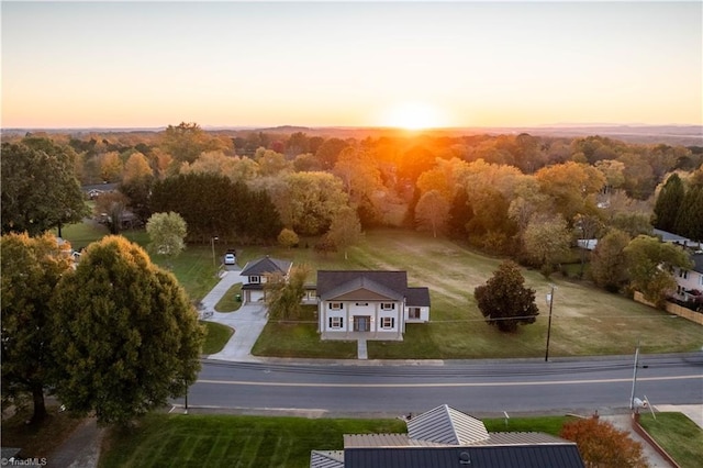 view of aerial view at dusk