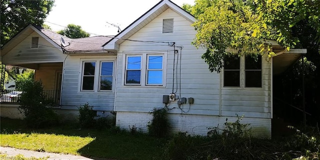 view of property exterior