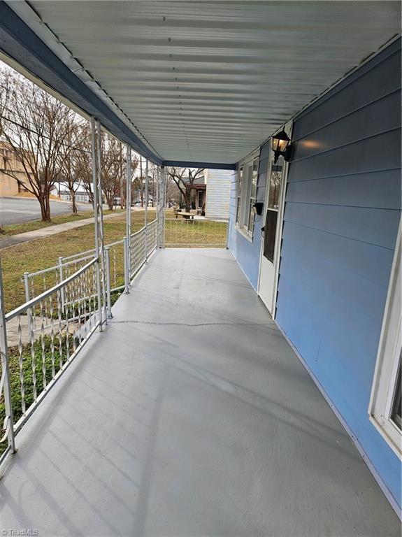 view of patio featuring covered porch