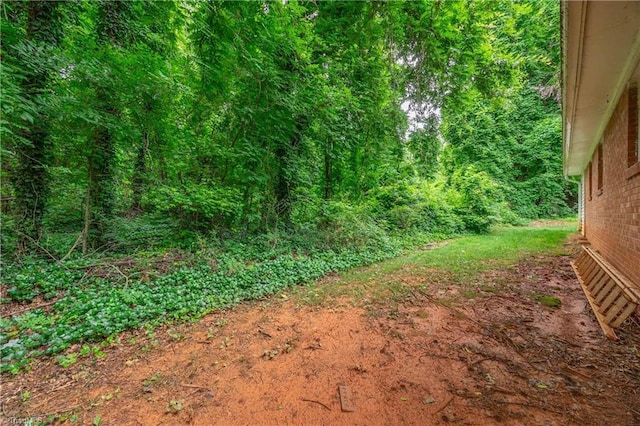 615 Sherman St, Greensboro, NC 27410 - view of yard