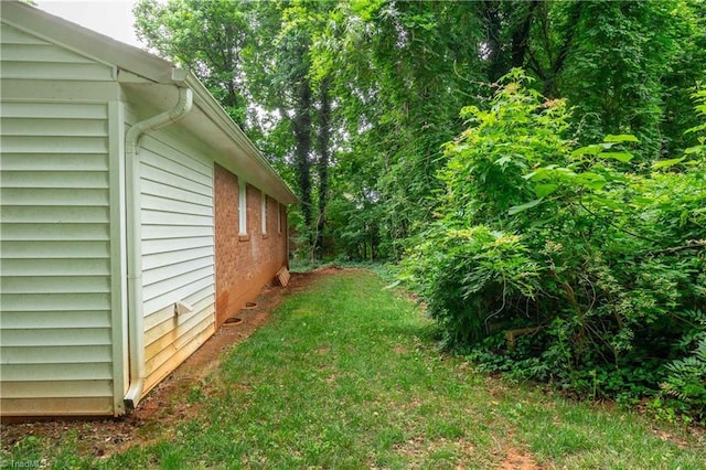 615 Sherman St, Greensboro, NC 27410 - view of grassy yard