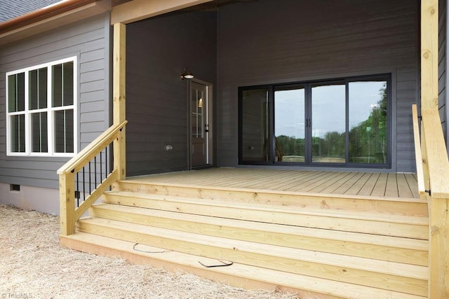 view of exterior entry with crawl space