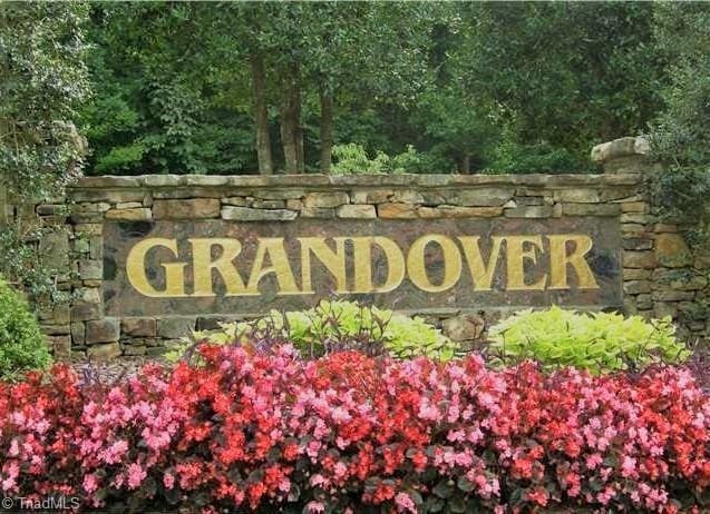3702 Dover Park Rd, Greensboro, NC 27407