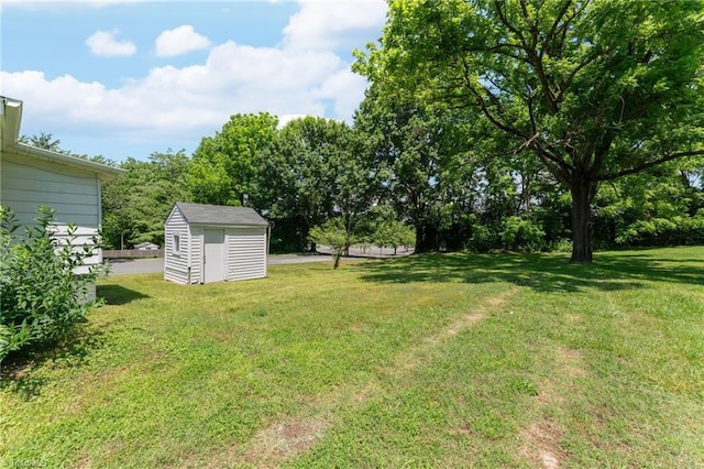 127 Oak Summit Rd, Winston-Salem, NC 27105 - view of green lawn with a storage unit