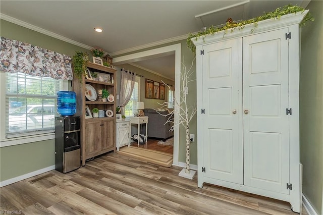 1055 Old Silver Hill Rd, Lexington, NC 27292 - kitchen featuring ornamental molding, baseboards, light wood-style floors, recessed lighting, and open shelves