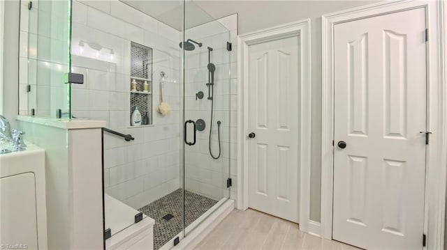 1250 Whitworth Ct, Kernersville, NC 27284 - full bath featuring a shower stall