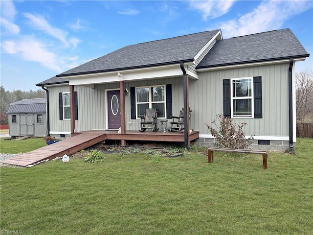 exterior space with a front lawn and a porch