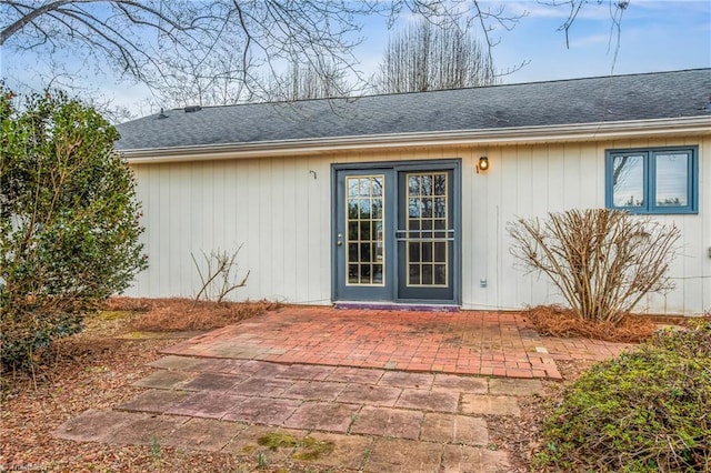 entrance to property featuring a patio