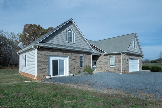 view of front of property with a front lawn