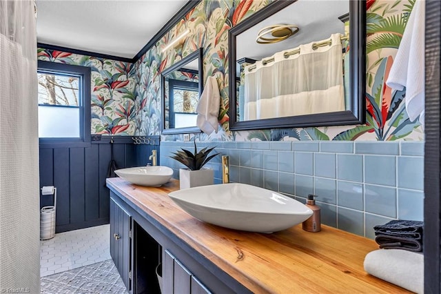 bathroom featuring vanity