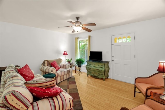 206 Westwood Dr, Kernersville, NC 27284 - living room featuring ceiling fan and wood finished floors