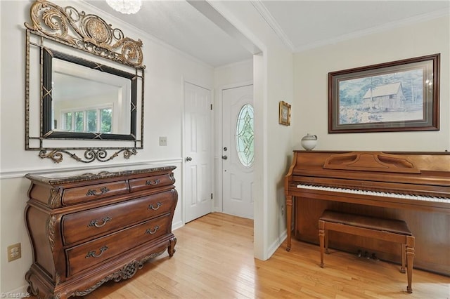 174 Sunny Knoll Ln, Boone, NC 28607 - entryway featuring light wood-style flooring and crown molding