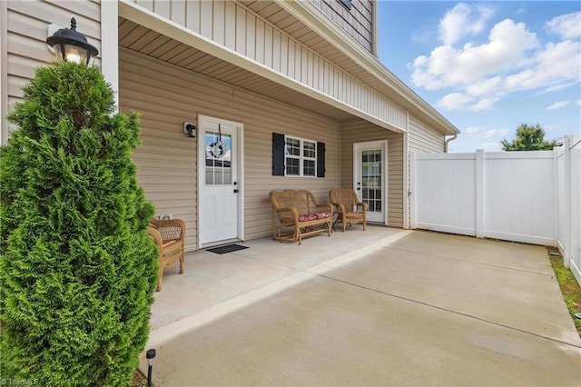 233 Hawks Nest Cir, Clemmons, NC 27012 - view of patio featuring fence