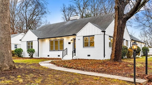 view of modern farmhouse