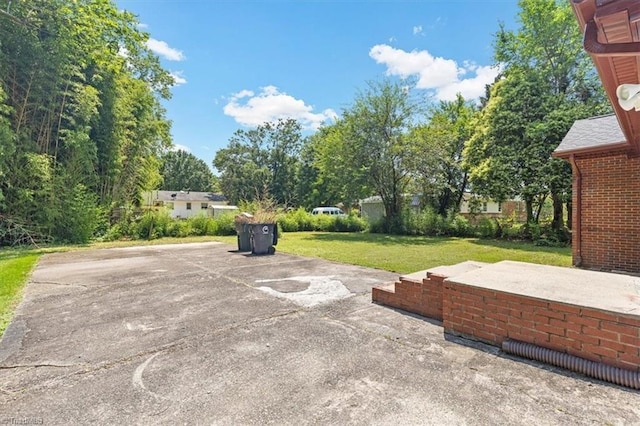 2102 Bothwell St, Greensboro, NC 27401 - view of patio