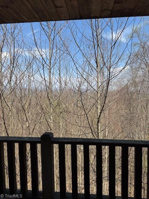 197 Mahogany Ct, Lansing, NC 28643 - view of balcony
