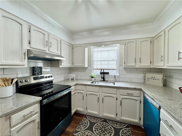 kitchen with ornamental molding, under cabinet range hood, a sink, range with electric stovetop, and dishwasher