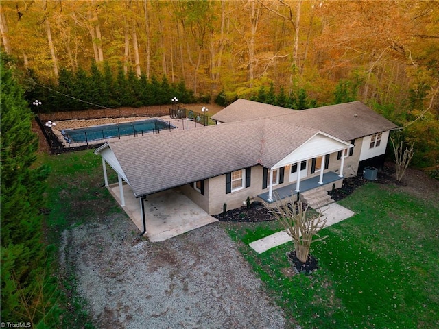 aerial view of property and surrounding area