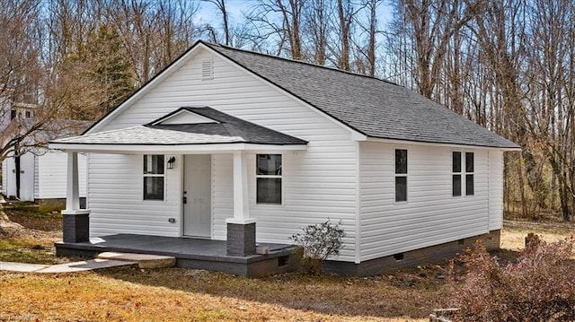 bungalow-style home with covered porch