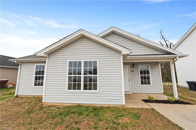 3217 N Ohenry Blvd, Greensboro, NC 27405 - view of front of property featuring a front lawn
