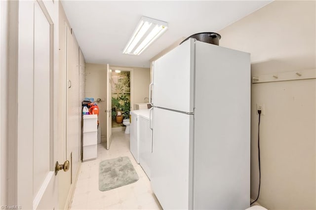 laundry area featuring washer / dryer