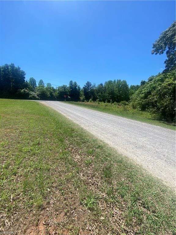 112 Whippoorwill Ln, Pelham, NC 27311
