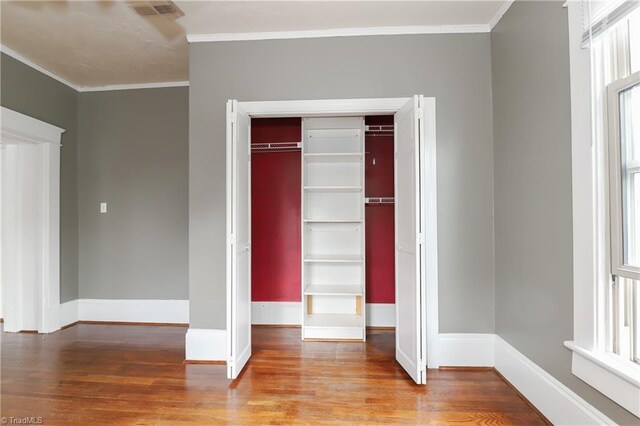 1025 W End Blvd, Winston-Salem, NC 27101 - closet featuring visible vents