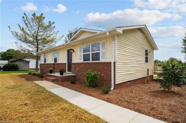 view of front of house with a front yard