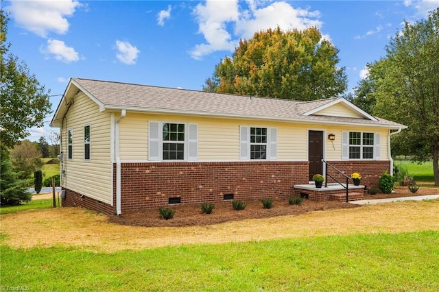 view of front of house with a front yard