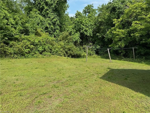 208-210 Long St, Thomasville, NC 27360 - view of green lawn