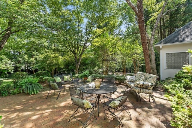 2792 Fieldwood Ct, Winston-Salem, NC 27106 - view of patio featuring outdoor dining space
