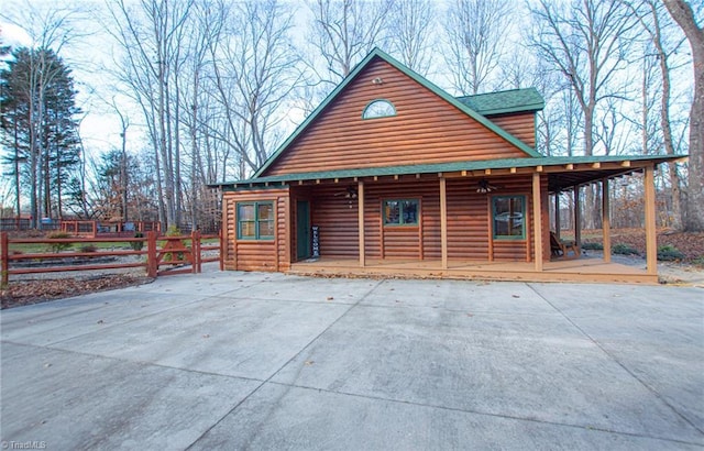 view of front of home with covered porch