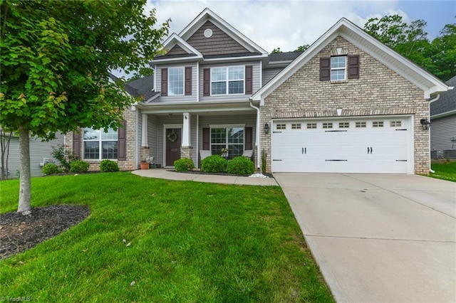 1117 Magenta Way, Kernersville, NC 27284 - craftsman-style home featuring driveway, a front yard, and an attached garage