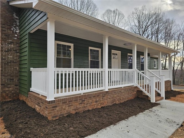 view of front facade with a porch