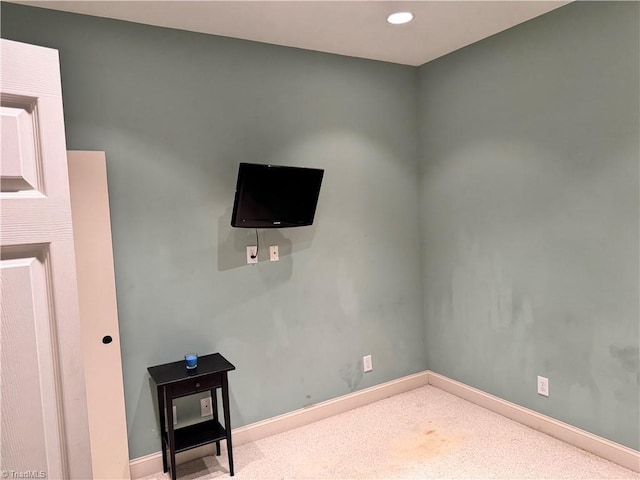 220 Market St Unit 110, Greensboro, NC 27401 - interior space featuring baseboards and recessed lighting