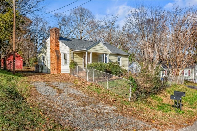 view of front of house featuring a porch