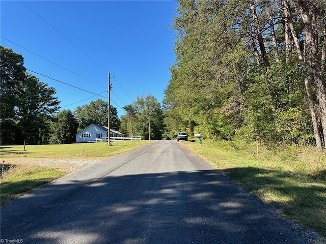 Listing photo 3 for LOT3 Reed Loop, Madison NC 27025