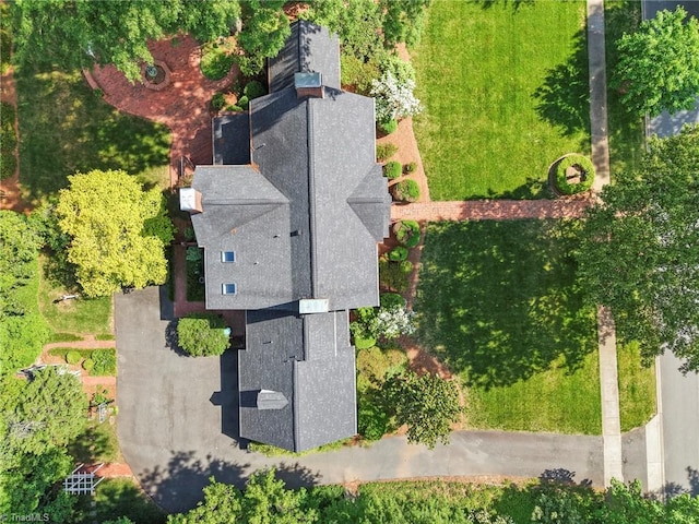 aerial view of property and surrounding area