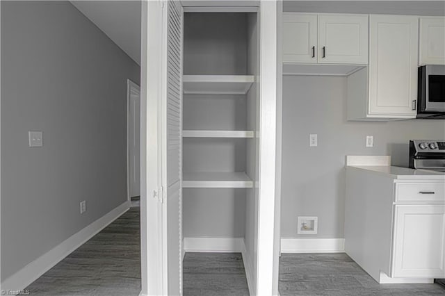 300 Center St, Thomasville, NC 27360 - view of storage area