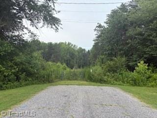 185 Trenton Dr, Kernersville, NC 27284