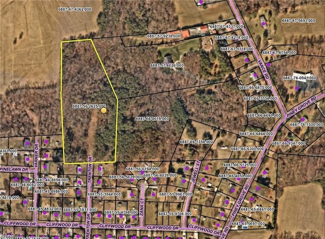 185 Trenton Dr, Kernersville, NC 27284