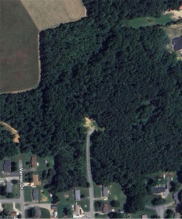 185 Trenton Dr, Kernersville, NC 27284