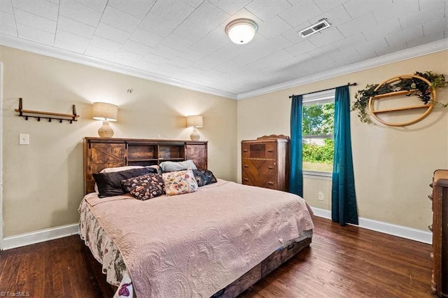 3941 Vest Mill Rd, Winston-Salem, NC 27103 - bedroom with baseboards, ornamental molding, and hardwood / wood-style flooring