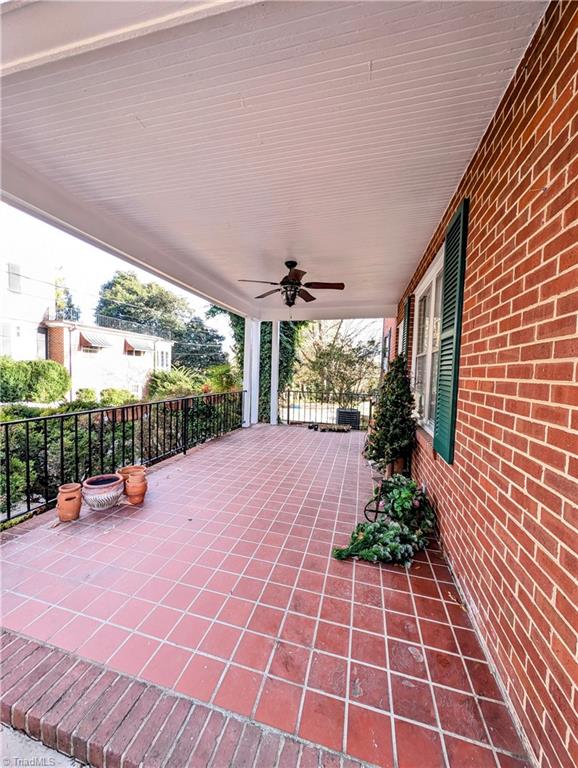 view of patio / terrace featuring a porch and ceiling fan